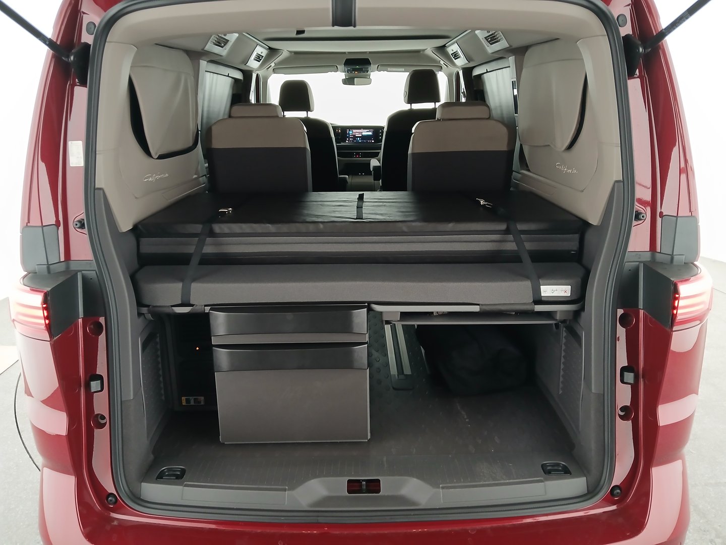 VW California Beach Camper eHyb. 180 kW 4M | Bild 31 von 36