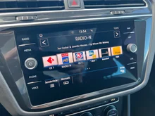 VW Tiguan Sky TDI SCR in Indiumgrau Metallic