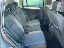 VW Tiguan Sky TDI SCR in Indiumgrau Metallic