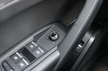 Audi Q5 50 TFSI e quattro in Brillantschwarz Klar