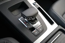 Audi Q5 50 TFSI e quattro in Brillantschwarz Klar