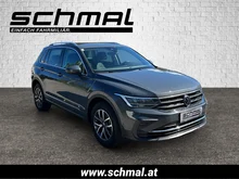 VW Tiguan Life eHybrid DSG in Delfingrau Met.