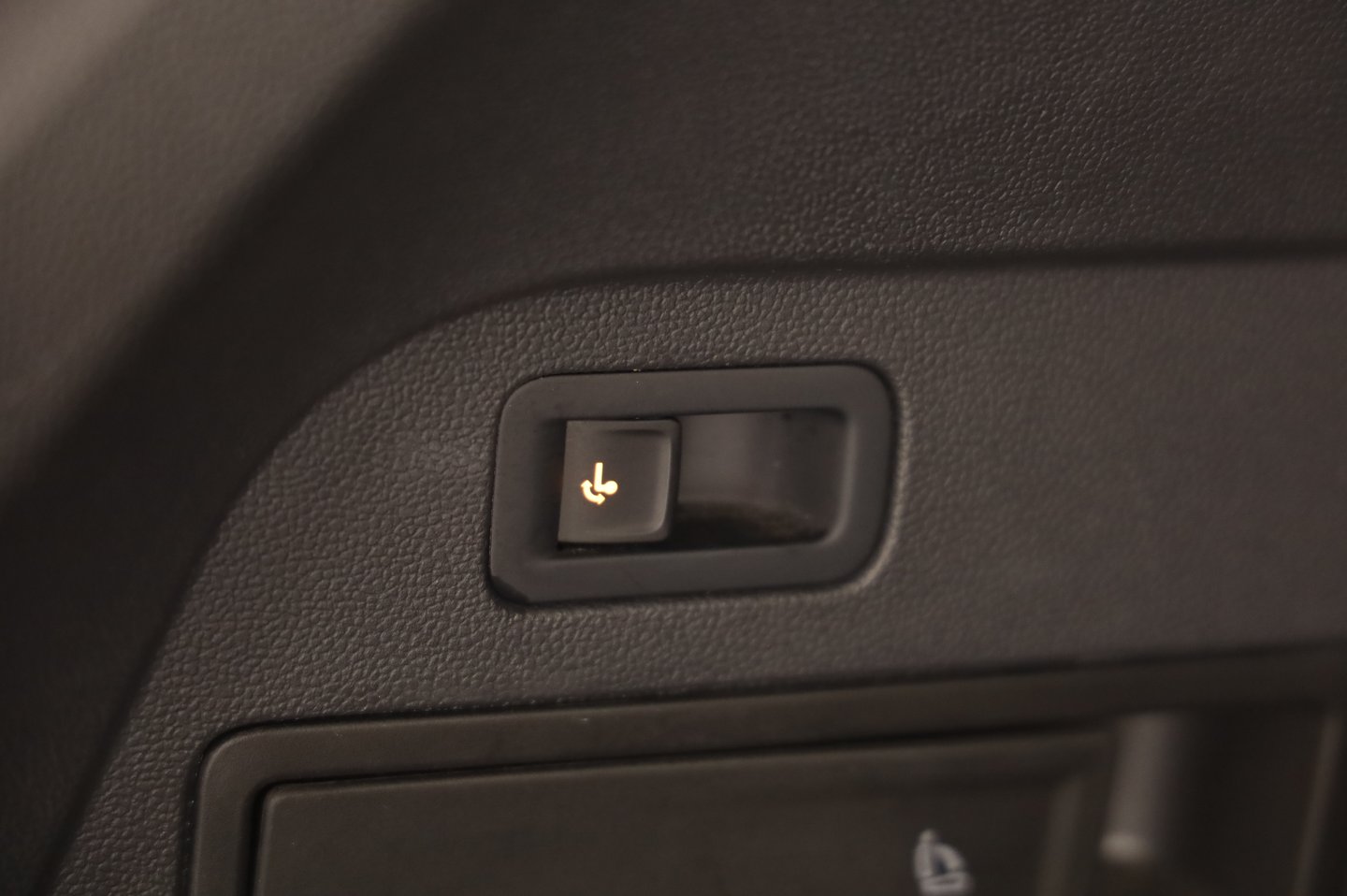 VW Tiguan Allspace Highline TDI 4MOTION DSG | Bild 12 von 15