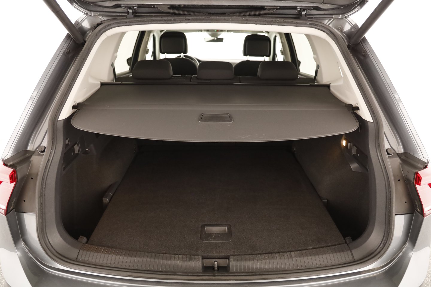 VW Tiguan Allspace Highline TDI 4MOTION DSG | Bild 10 von 15