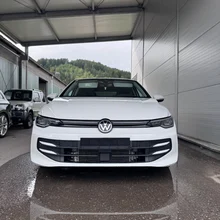 VW Golf Life mHEV TSI DSG in Oryxweiß Perlmutteffekt