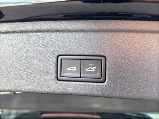 Bild eines VW Touareg R eHybrid TSI 4MOTION