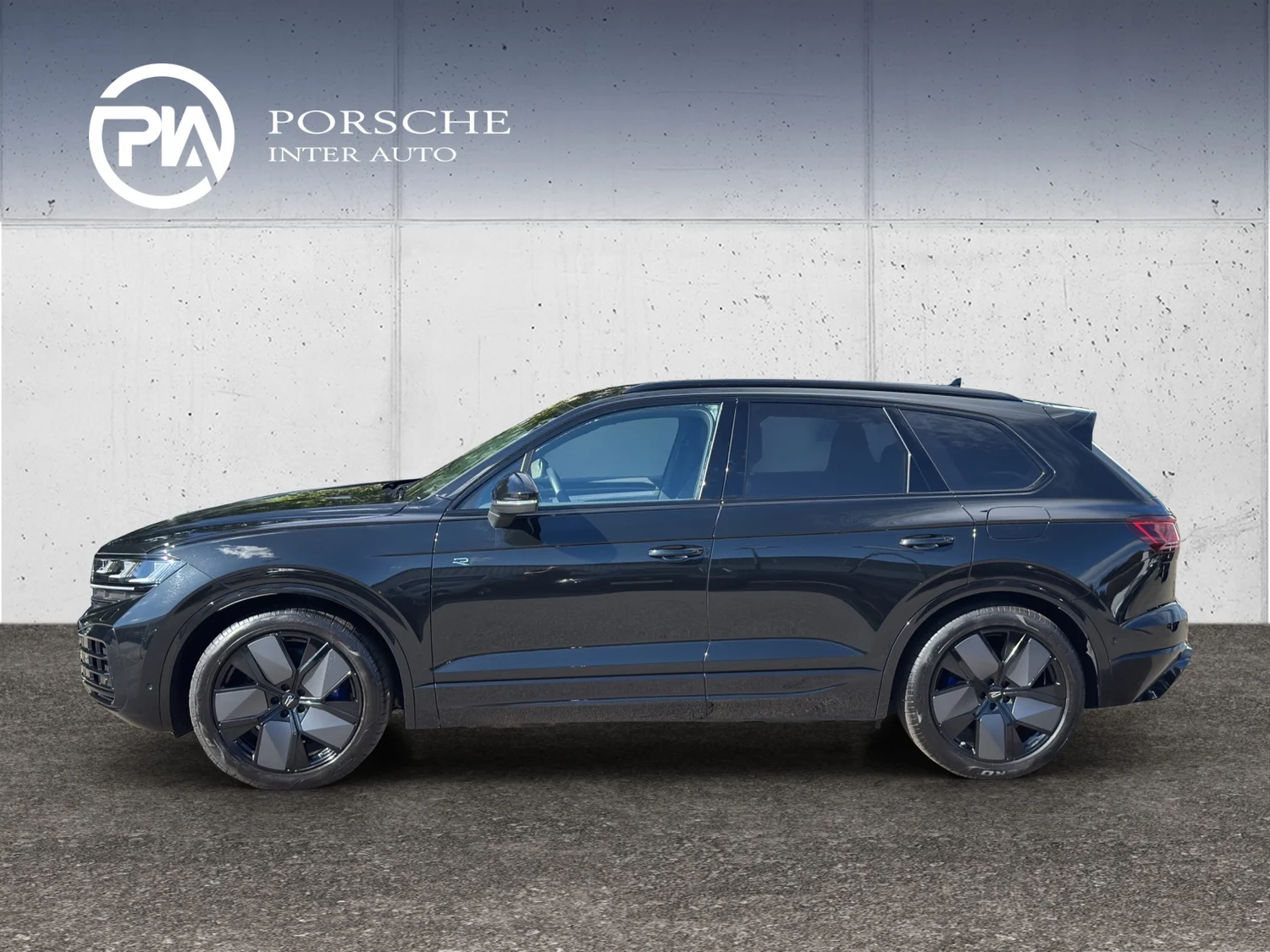 Bild eines VW Touareg R eHybrid TSI 4MOTION