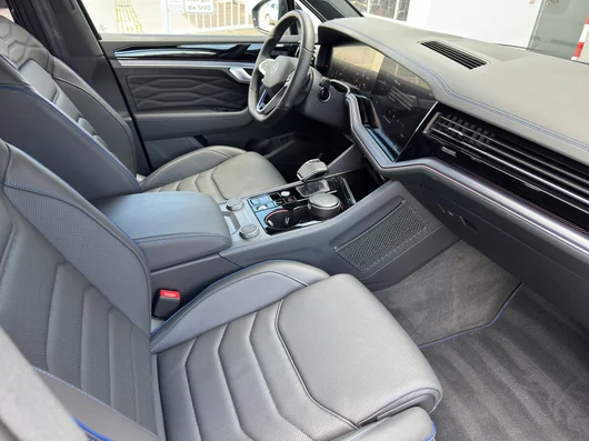 Bild eines VW Touareg R eHybrid TSI 4MOTION