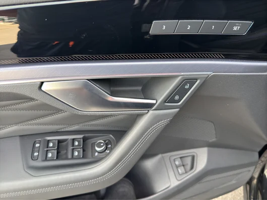 Bild eines VW Touareg R eHybrid TSI 4MOTION