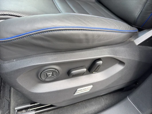 Bild eines VW Touareg R eHybrid TSI 4MOTION