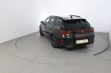 CUPRA Leon SP Kombi e-HYBRID 150/204 in Nacht-Schwarz Metallic