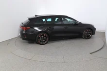 CUPRA Leon SP Kombi e-HYBRID 150/204 in Nacht-Schwarz Metallic