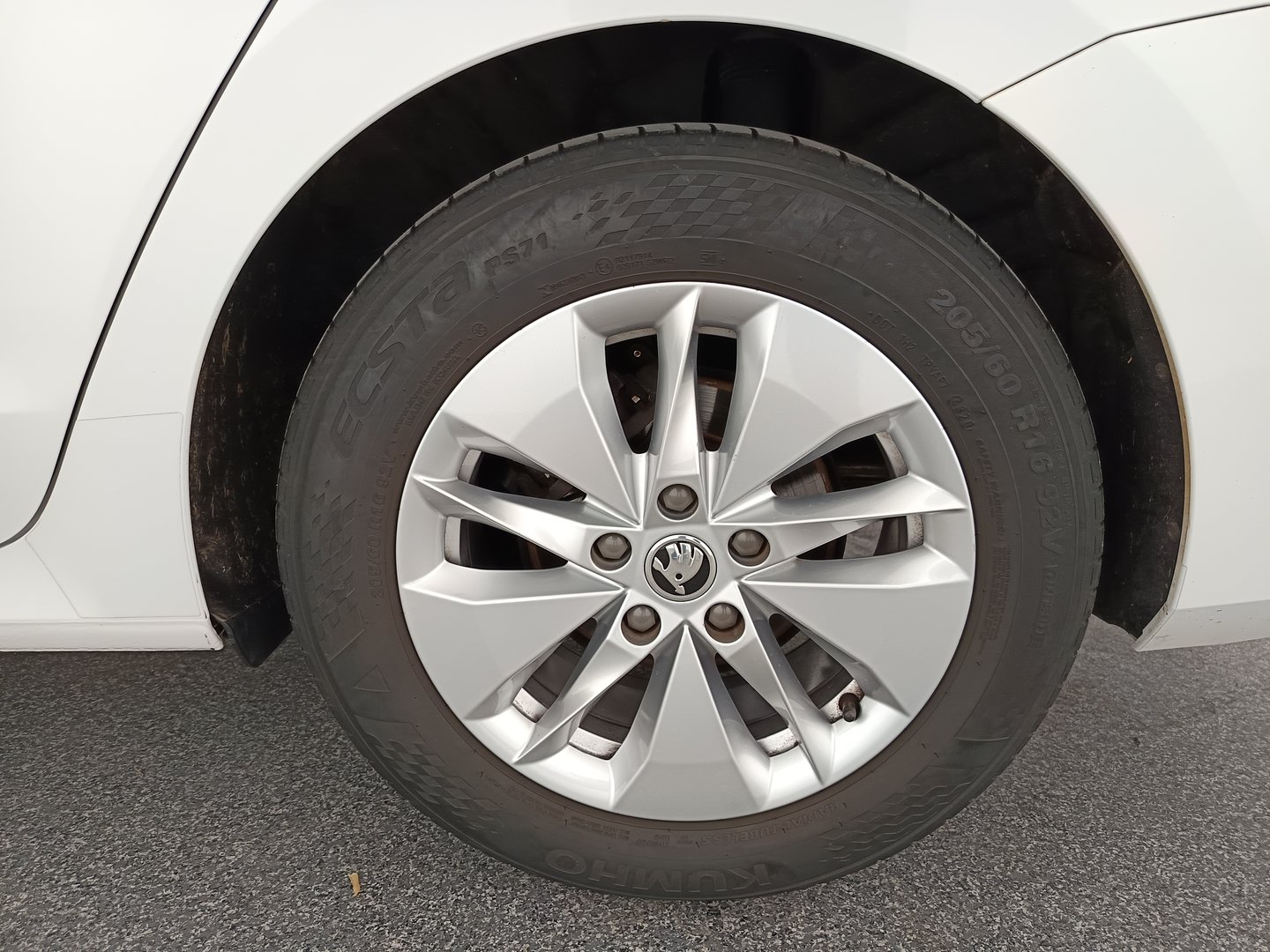 Škoda OCTAVIA Combi Ambition TDI | Bild 9 von 31