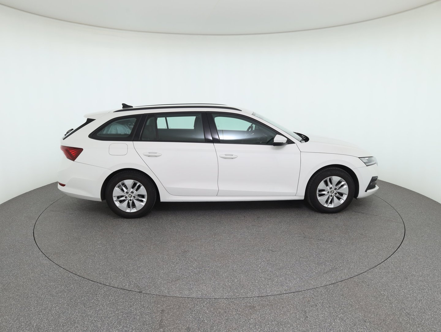 Škoda OCTAVIA Combi Ambition TDI | Bild 4 von 31