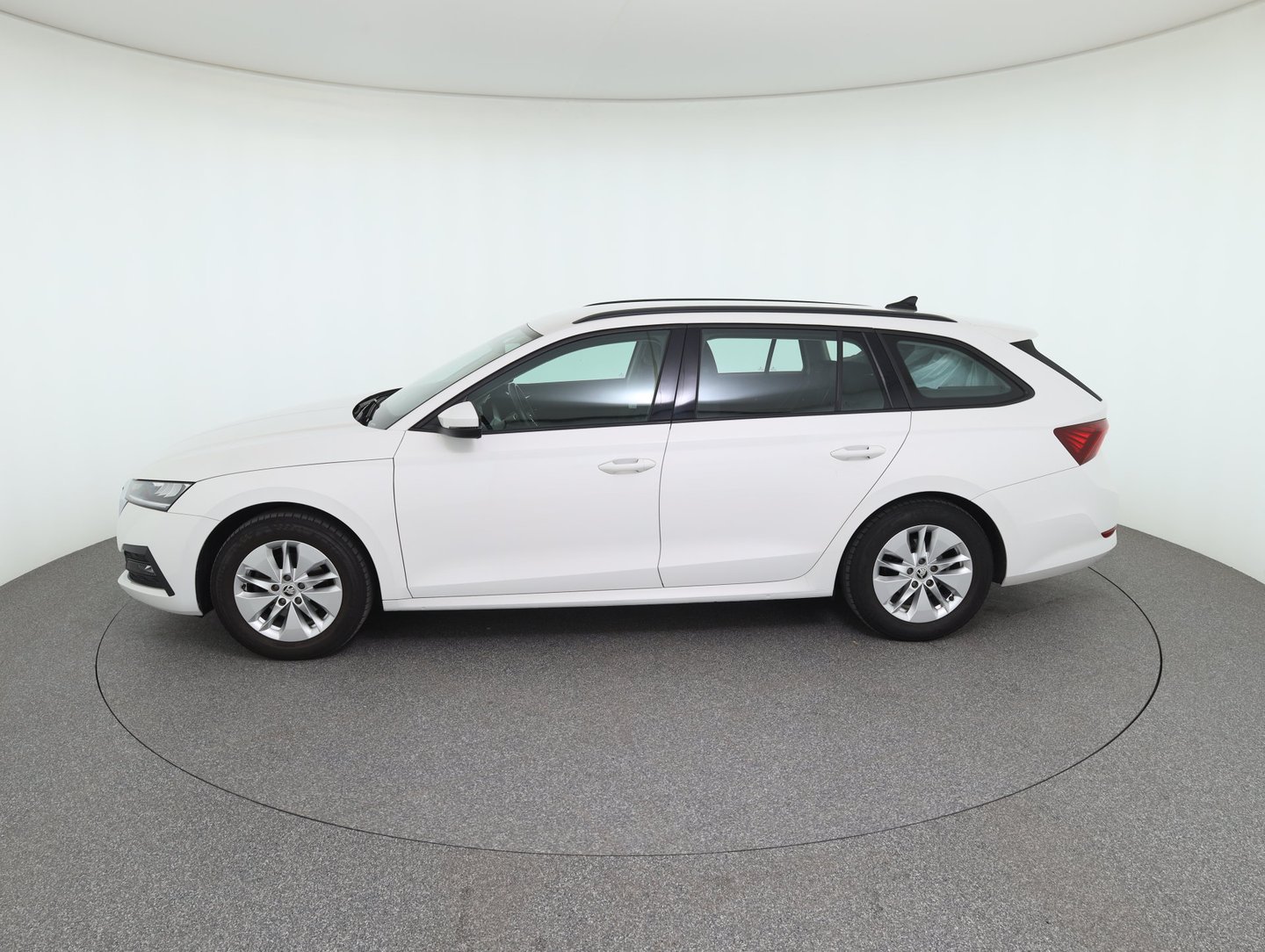 Škoda OCTAVIA Combi Ambition TDI | Bild 8 von 31