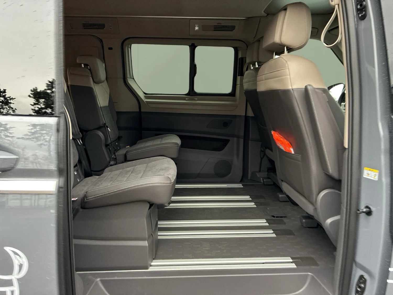 Bild eines VW California Beach eHybrid 180 kW 4M