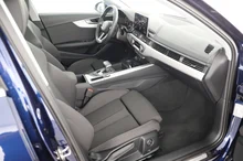 Audi A4 Avant 40 TFSI S line in Navarrablau Metallic