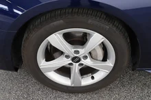 Audi A4 Avant 40 TFSI S line in Navarrablau Metallic
