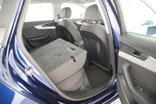 Audi A4 Avant 40 TFSI S line in Navarrablau Metallic