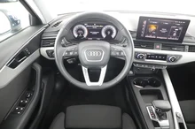 Audi A4 Avant 40 TFSI S line in Navarrablau Metallic