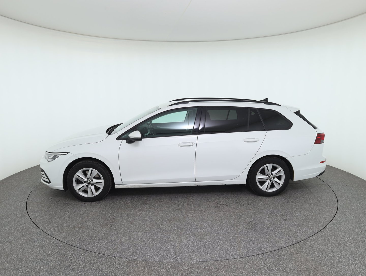 VW Golf Variant Life TDI DSG | Bild 8 von 33
