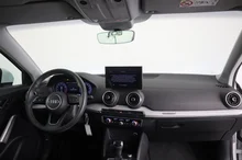Audi Q2 35 TFSI intense in weiss - metallic
