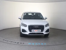 Audi Q2 35 TFSI intense in weiss - metallic