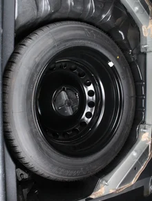 Thumbnail-Foto von Fahrzeug