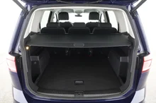 VW Touran Highline TSI DSG in ATLANTIK BLUE METALLIC