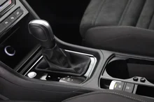VW Touran Highline TSI DSG in ATLANTIK BLUE METALLIC