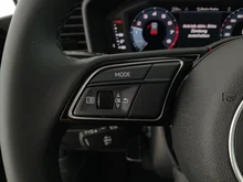 Audi A1 Sportback 30 TFSI intense in Mythosschwarz Metallic