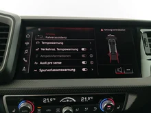 Audi A1 Sportback 30 TFSI intense in Mythosschwarz Metallic