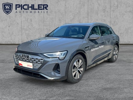 Audi Q8 55 e-tron quattro business