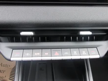 VW ID. Polo Life Edition 155 kW - 52 kWh in Candy-Weiß