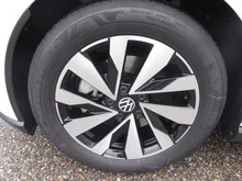 VW ID. Polo Life Edition 155 kW - 52 kWh in Candy-Weiß