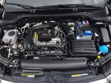 Škoda Kamiq Selection TSI in Black-Magic Perleffekt