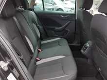 Škoda Kamiq Selection TSI in Black-Magic Perleffekt