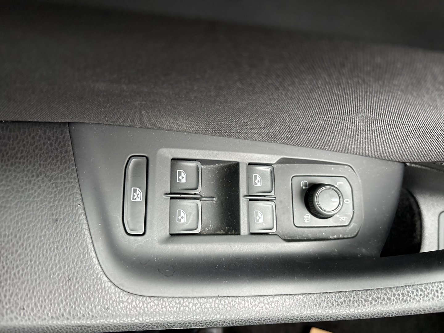 VW Passat Variant Business TDI DSG | Bild 7 von 24