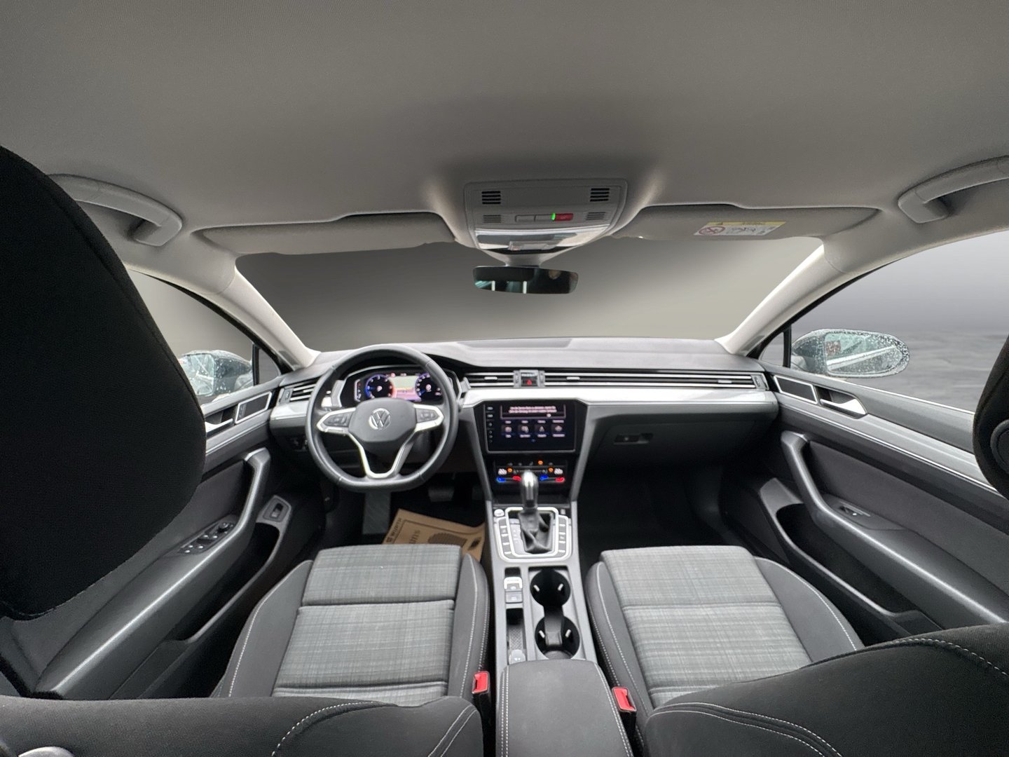 VW Passat Variant Business TDI DSG | Bild 11 von 24
