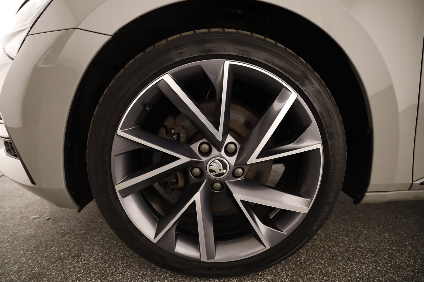 Škoda SUPERB Combi iV SPORTLINE DSG | Bild 5 von 27