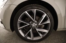 Thumbnail-Foto von Fahrzeug