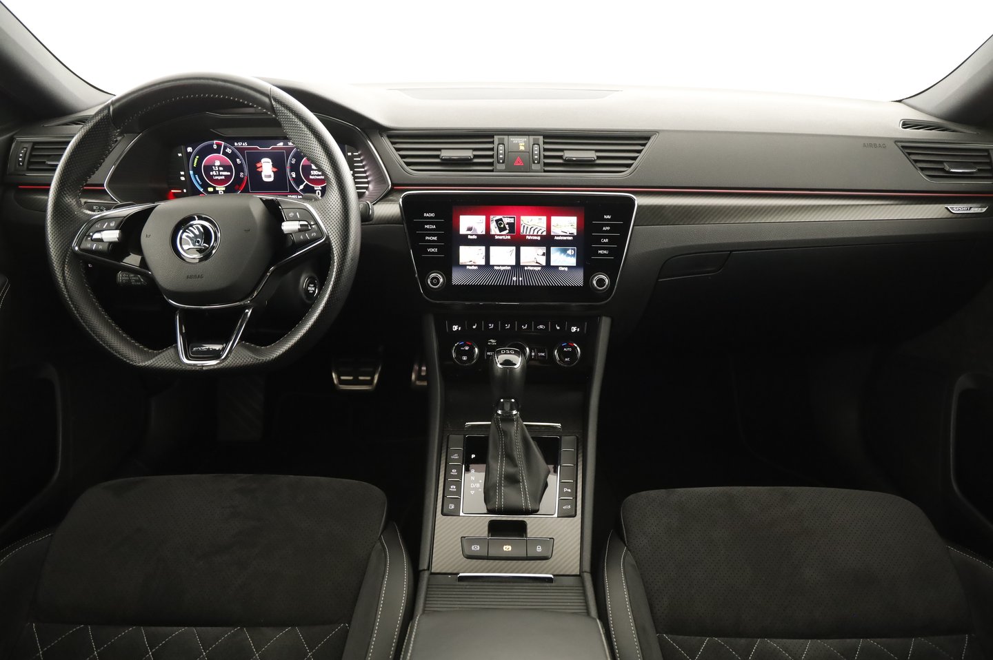 Škoda SUPERB Combi iV SPORTLINE DSG | Bild 10 von 27