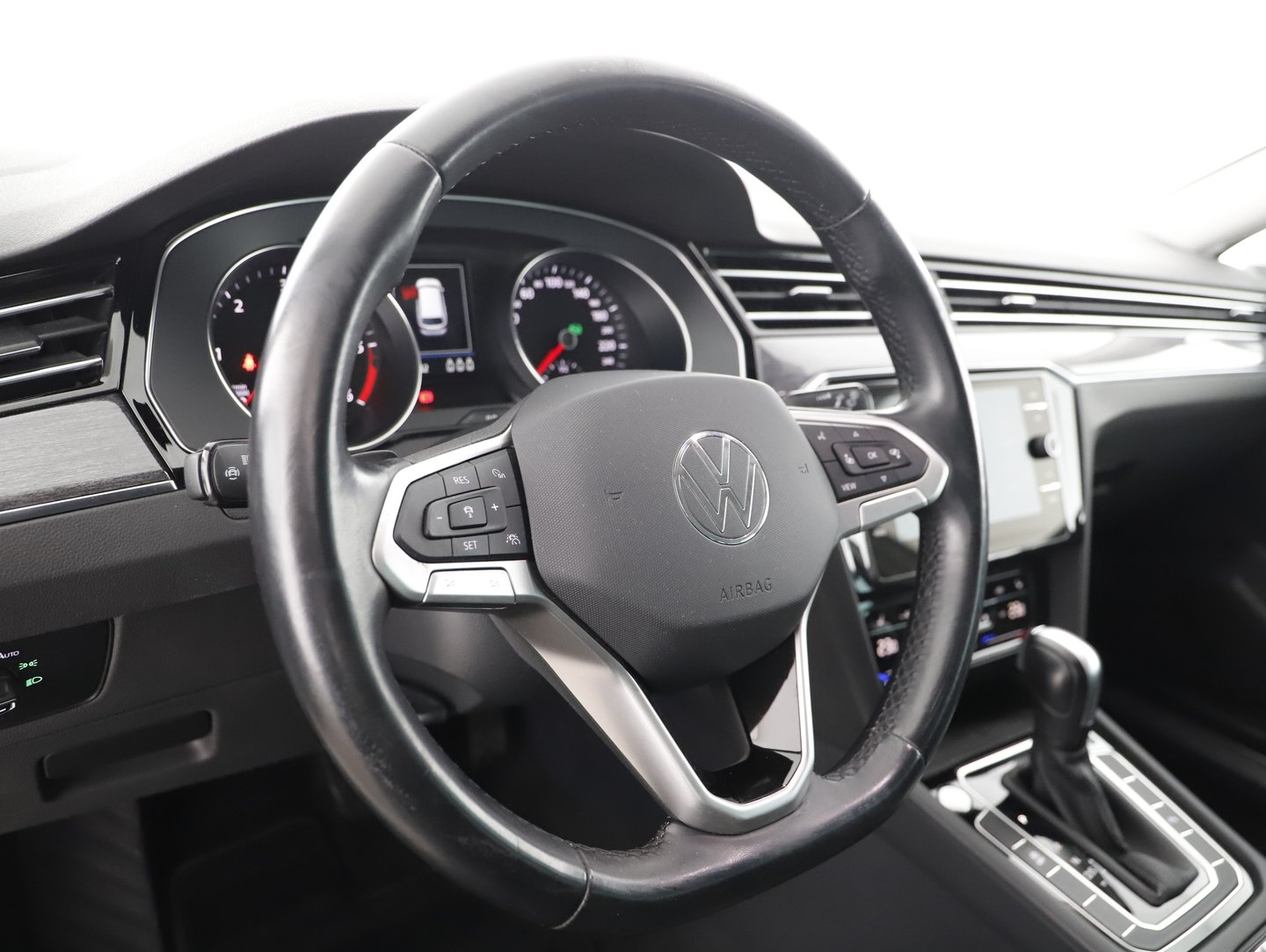 VW Passat Variant Elegance TDI DSG | Bild 9 von 26