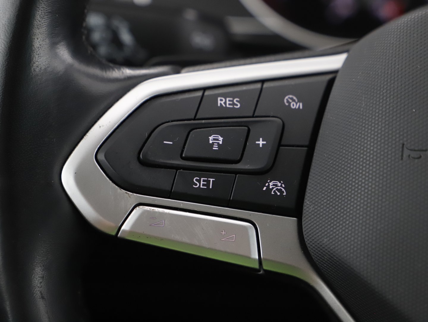 VW Passat Variant Elegance TDI DSG | Bild 11 von 26