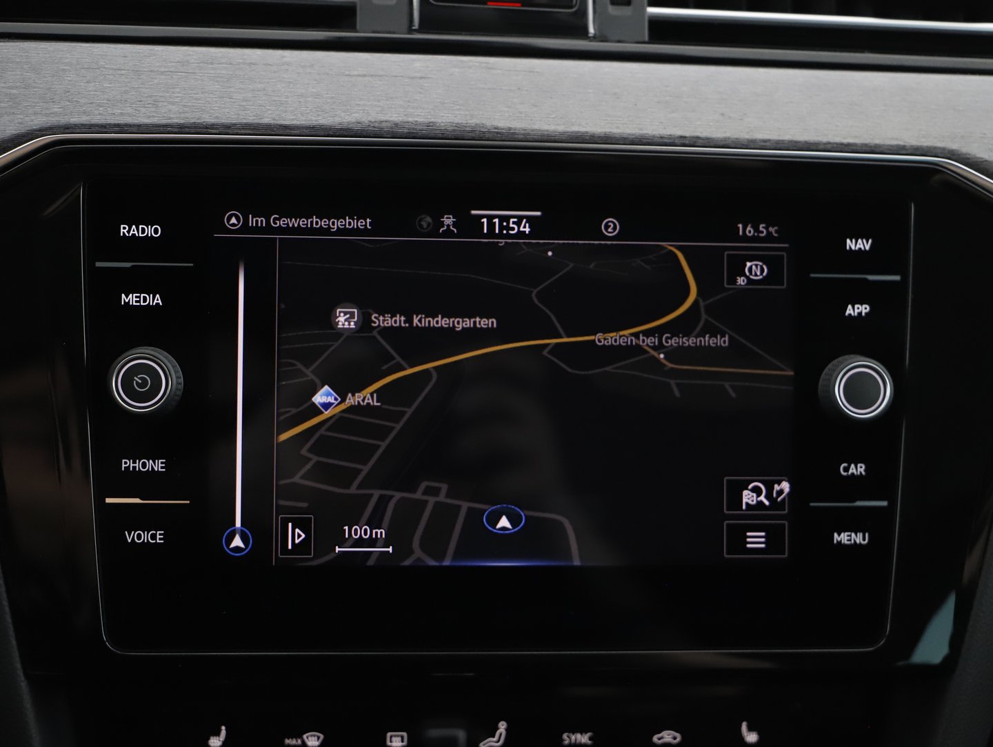 VW Passat Variant Elegance TDI DSG | Bild 14 von 26