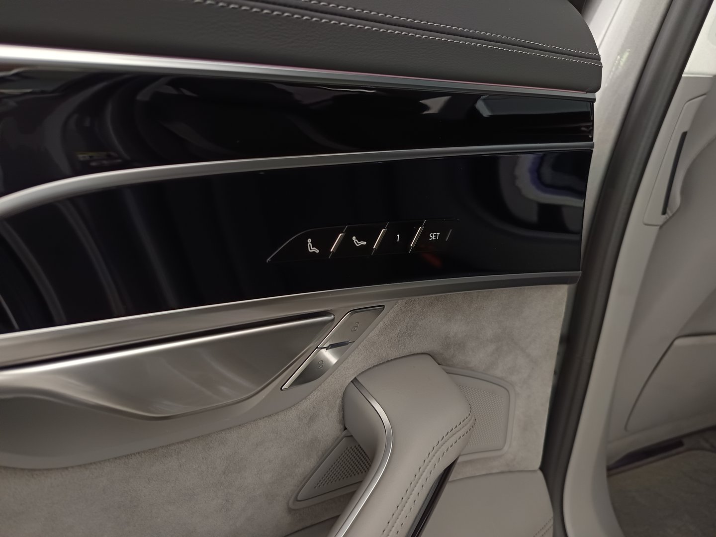 Audi A8 60 TFSI e quattro | Bild 35 von 40