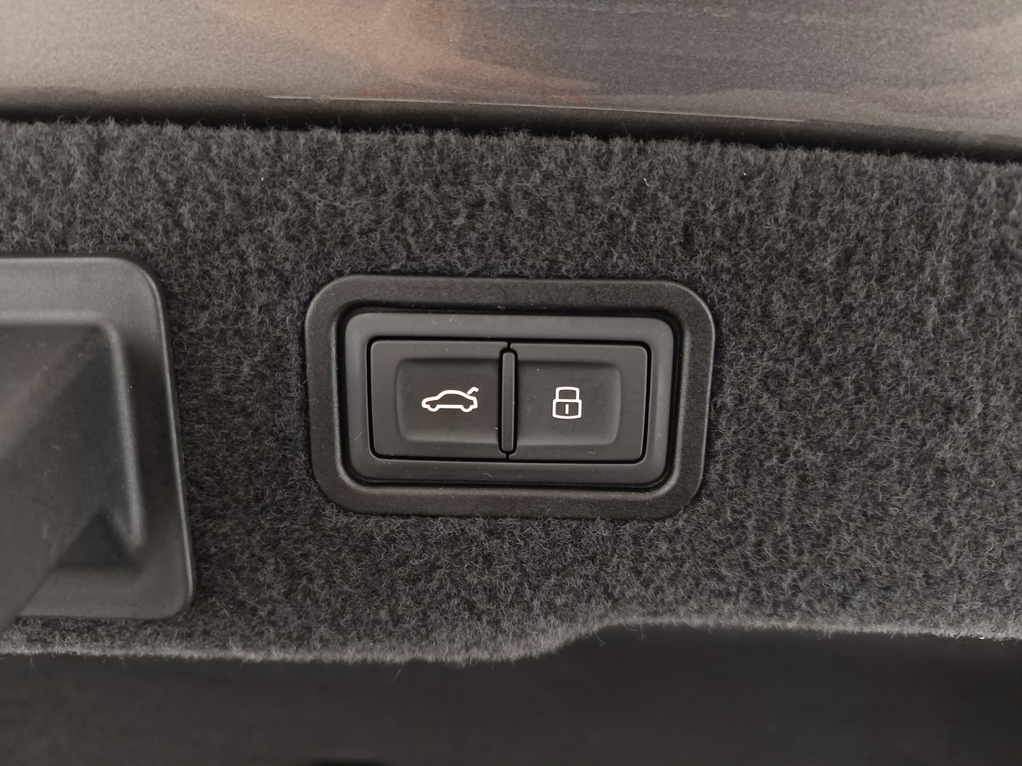 Audi A8 60 TFSI e quattro | Bild 39 von 40