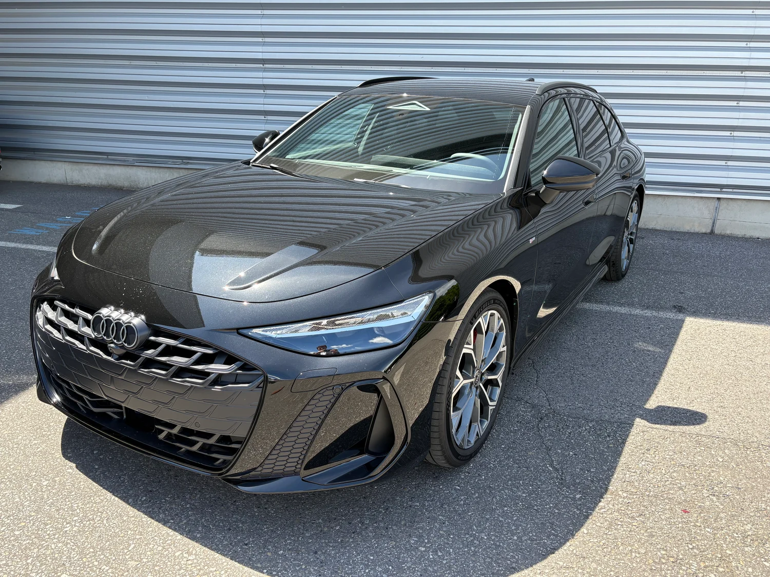 Bild eines Audi A6 Avant quattro TDI 150 kW