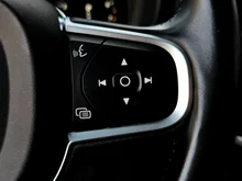 Volvo V60 T5 Momentum Pro Geartronic in dunkelgrau - metallic