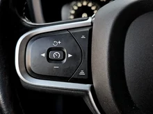 Volvo V60 T5 Momentum Pro Geartronic in dunkelgrau - metallic